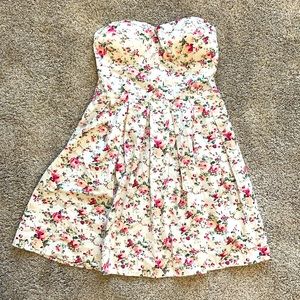 Rue21 Strapless Floral Dress
